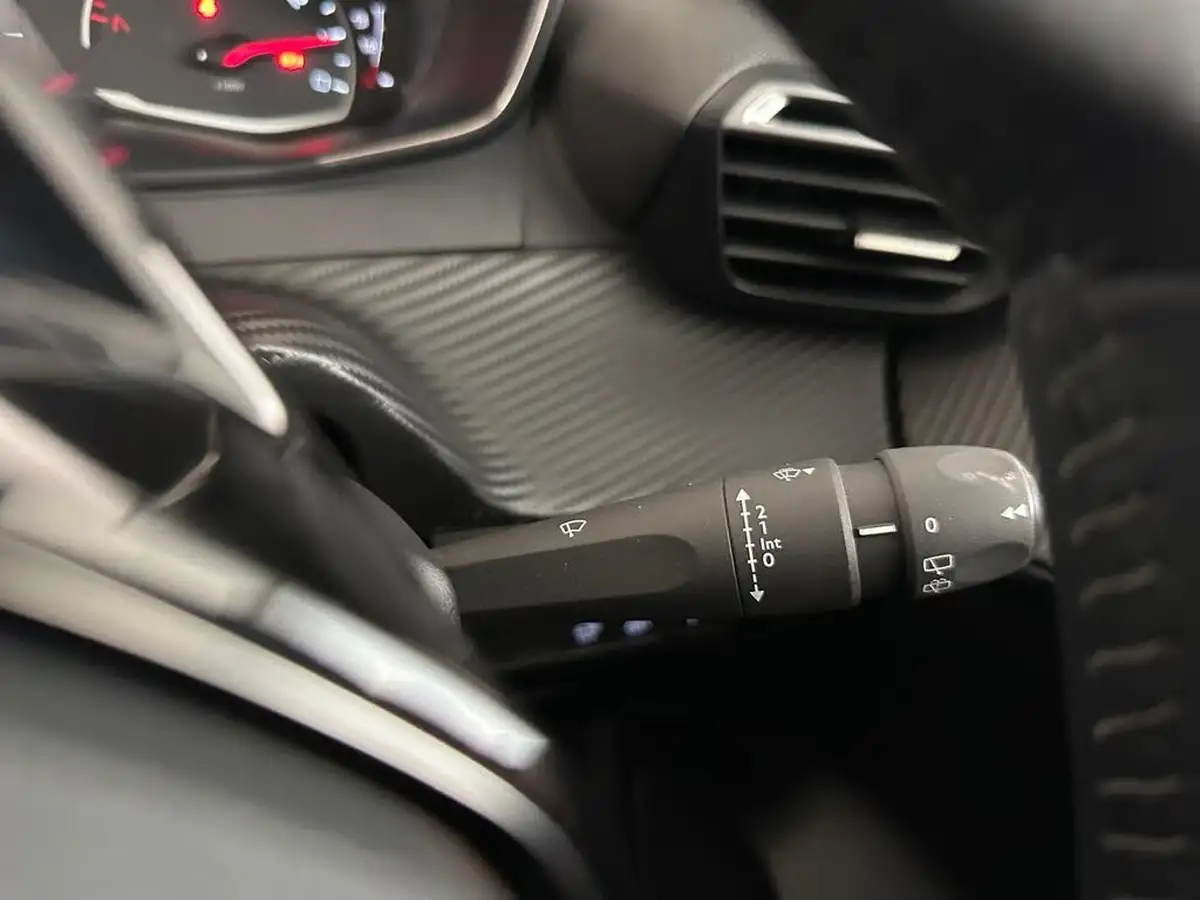 2022-peugeot-208-12-puretech-active-premium-100bhp-big-21