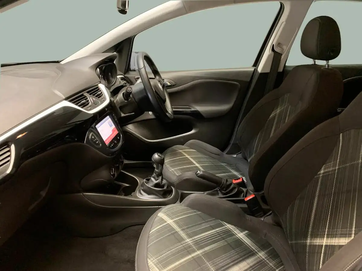 2015-vauxhall-corsa-14i-limited-edition-100ps-turbo-ss-5d-1364cc-big-4
