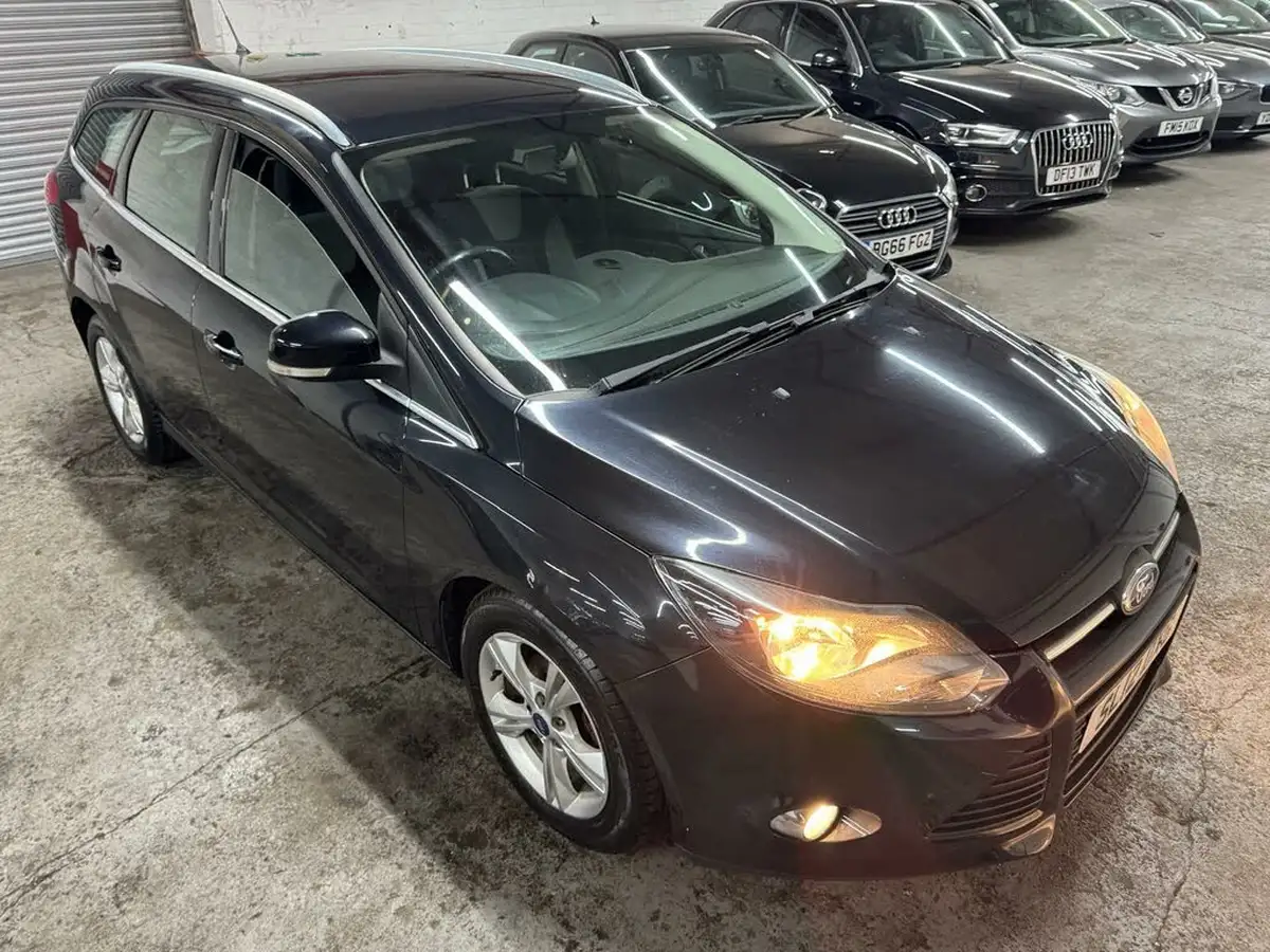2012-ford-focus-16tdci-zetec-115ps-estate-big-2
