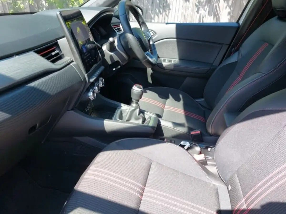 2022-renault-captur-13-tce-rs-line-big-4