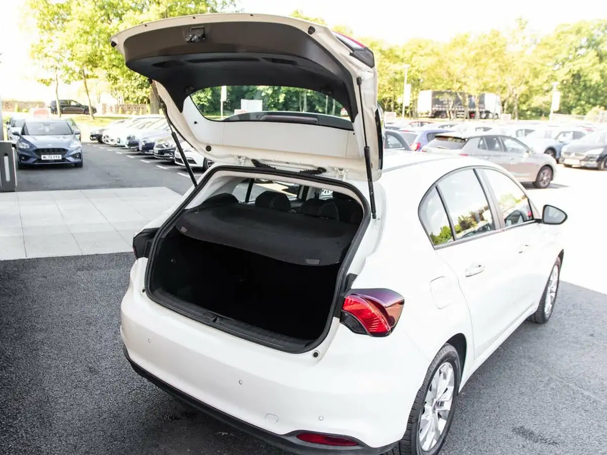 2018-fiat-tipo-14-easy-plus-hatchback-big-31