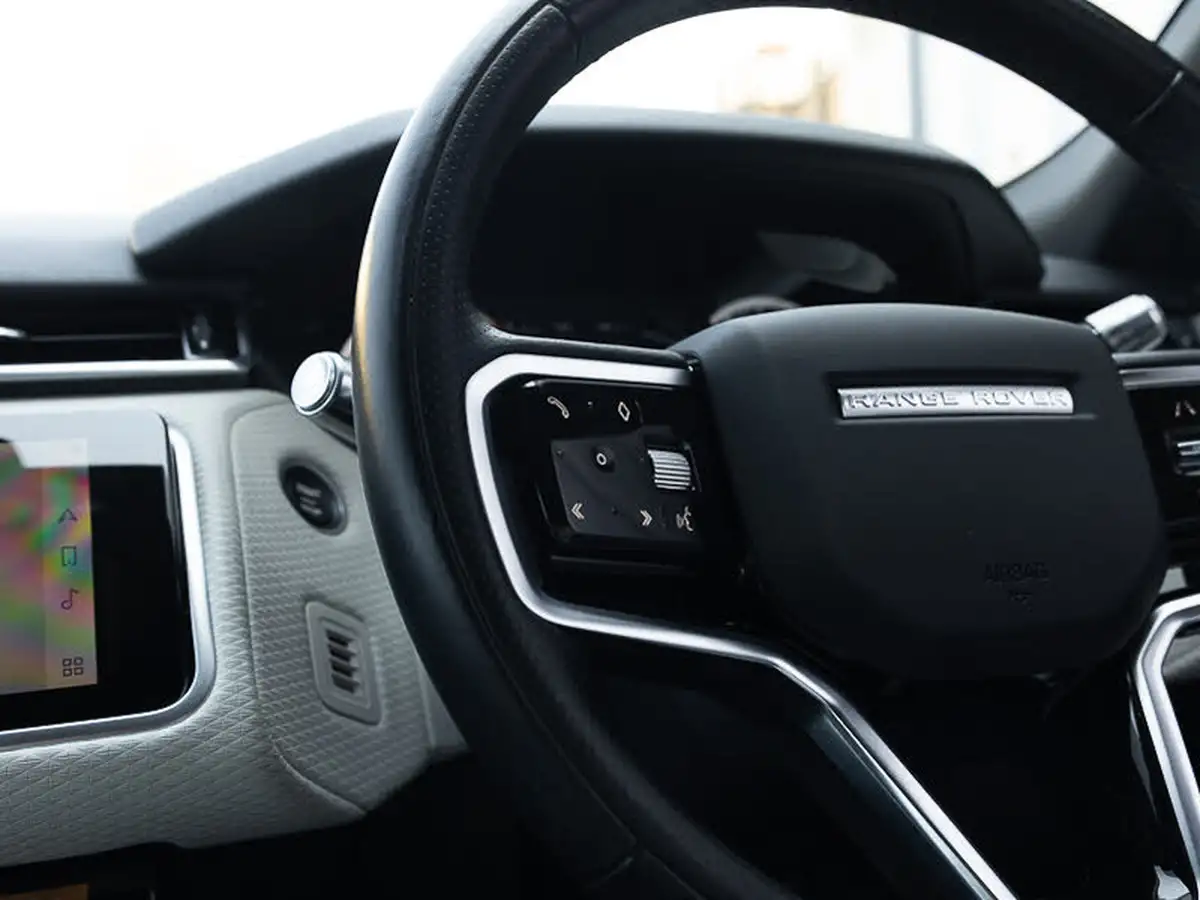 2022-land-rover-range-rover-velar-20-d200-r-dynamic-s-big-14