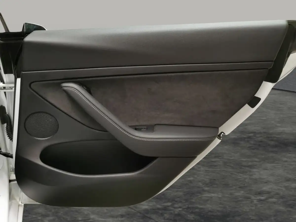 2021-tesla-model-3-e-long-range-4x4-big-37