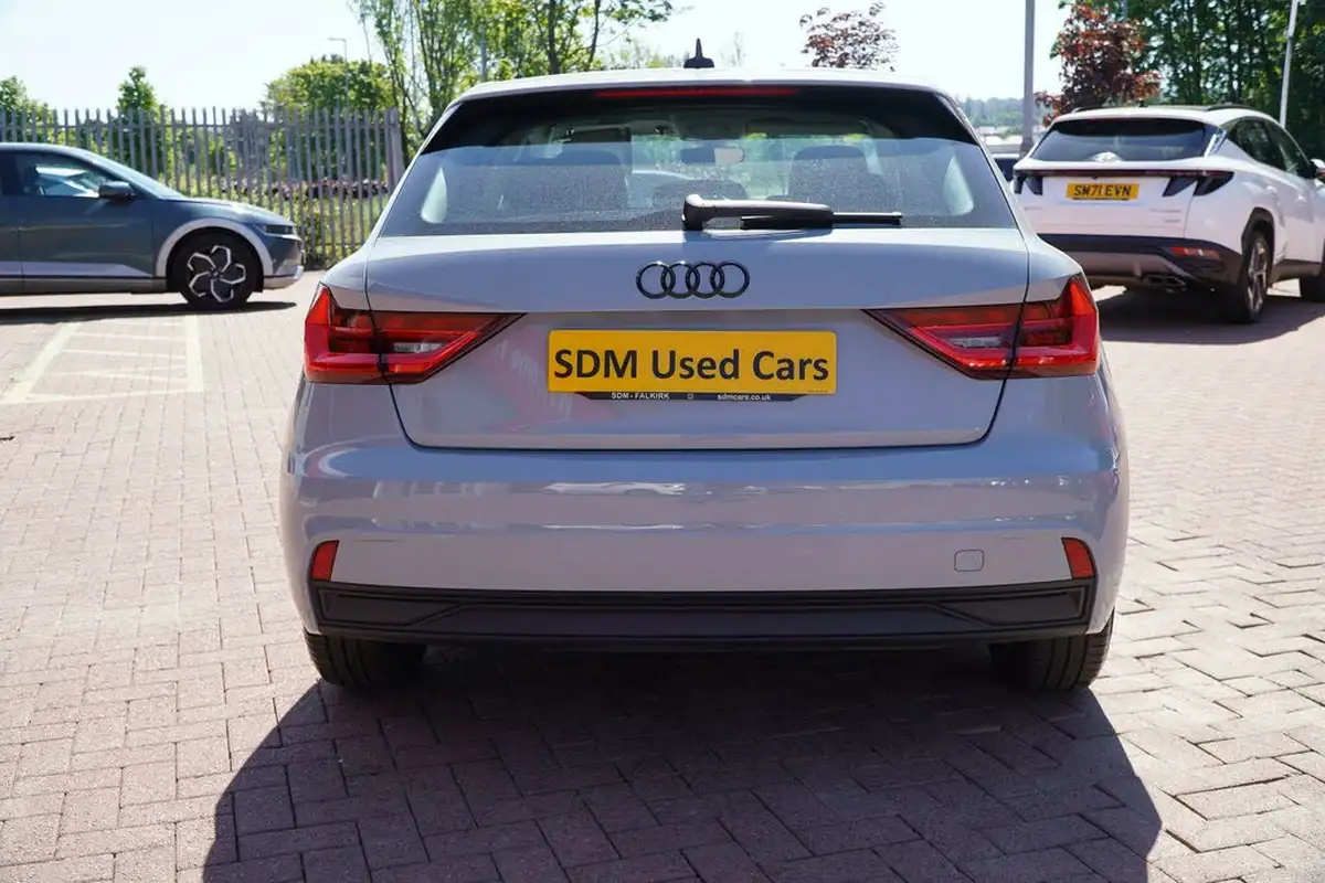 2022-audi-a1-10-25-tfsi-technik-big-7