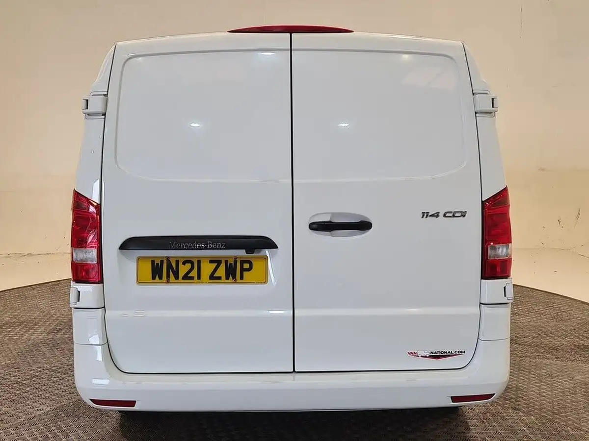 2021-mercedes-benz-vito-18-cdi-114-progressive-l2-panel-big-16