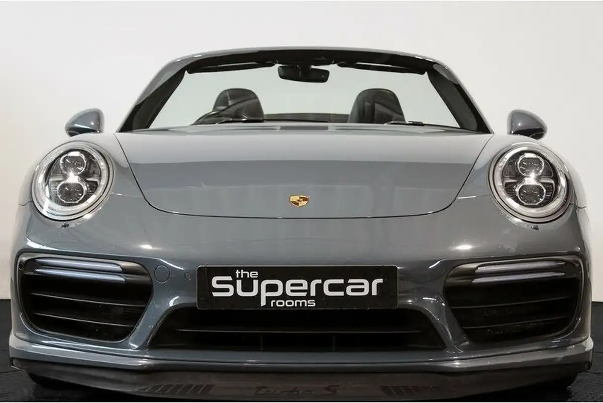 2016-porsche-911-38-turbo-s-cabriolet-big-48