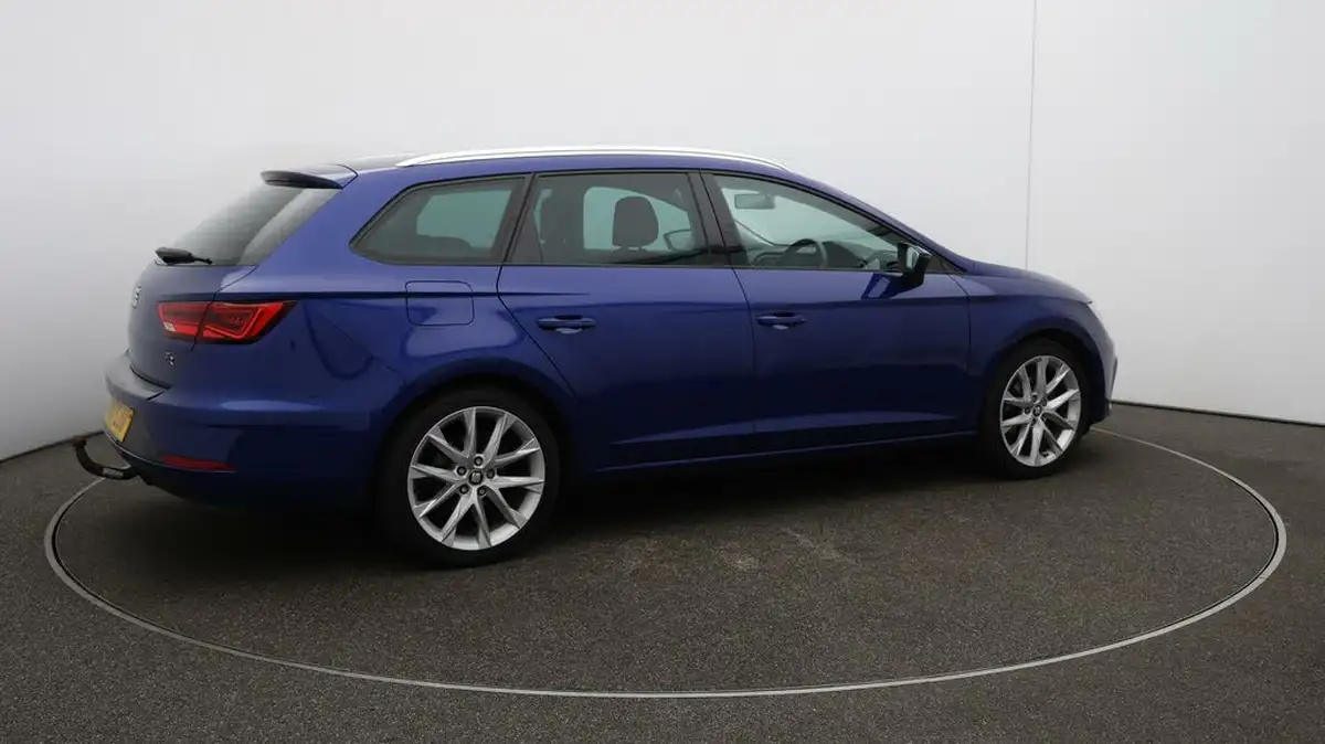 2017-seat-leon-14-ecotsi-fr-technology-estate-5d-dsg-big-44