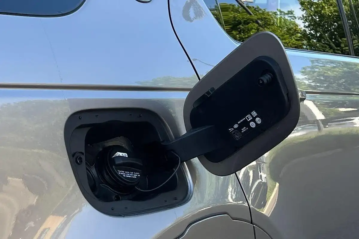 2022-land-rover-discovery-sport-20-p250-r-dynamic-hse-big-64