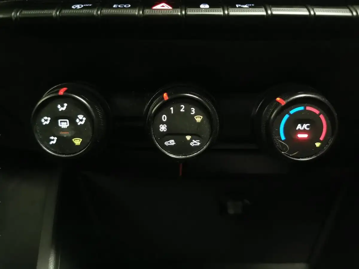 2019-dacia-duster-10-tce-comfort-ss-big-17