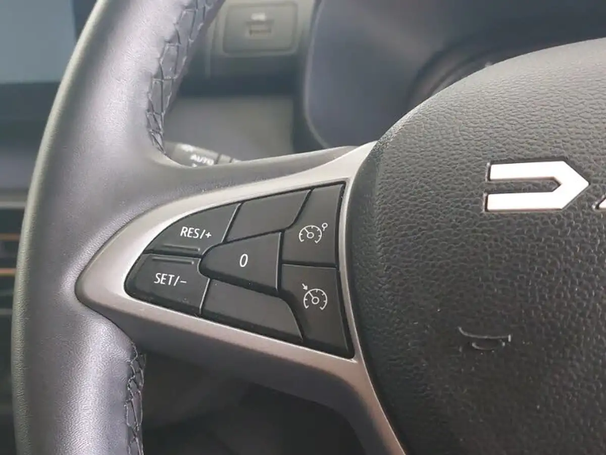 2024-dacia-jogger-10-tce-extreme-big-13