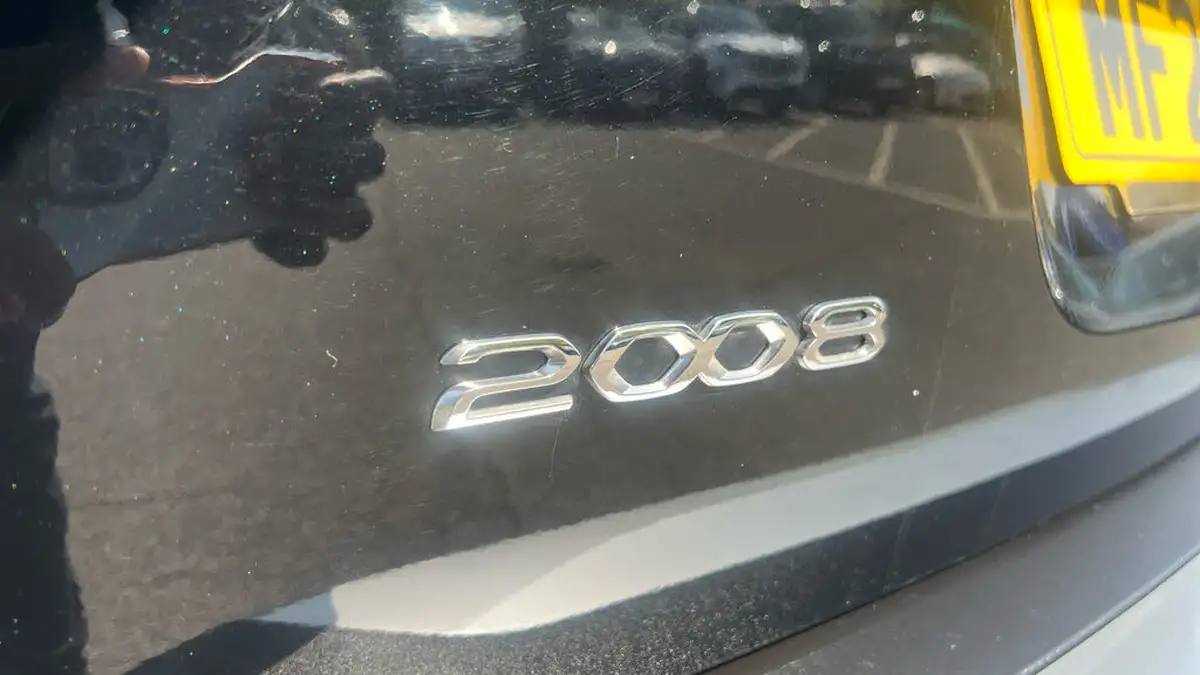 2022-peugeot-2008-suv-12-puretech-allure-premium-100bhp-big-36