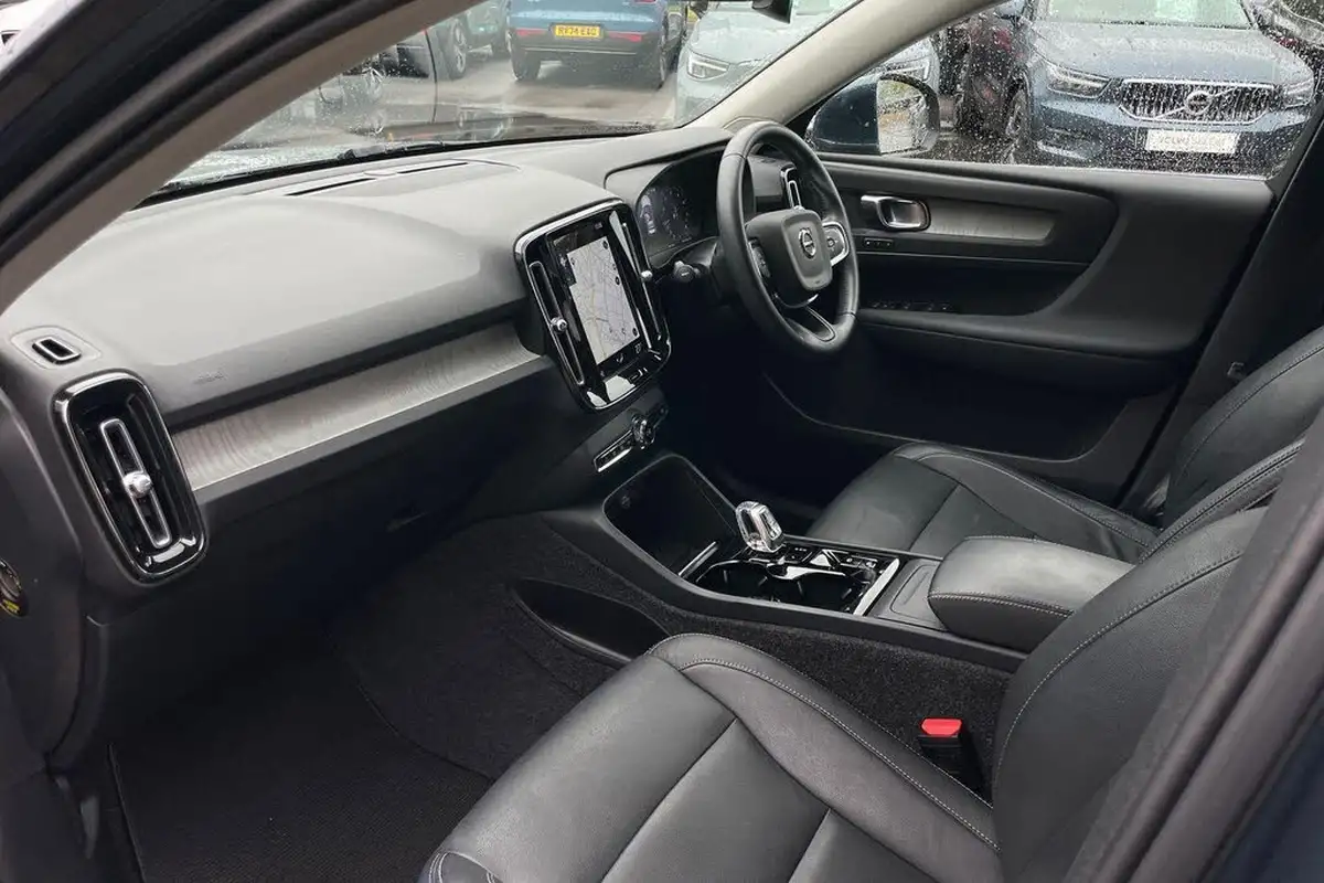 2021-volvo-xc40-15-t3-inscription-161bhp-auto-big-25