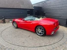 2010-ferrari-california-43-small-2