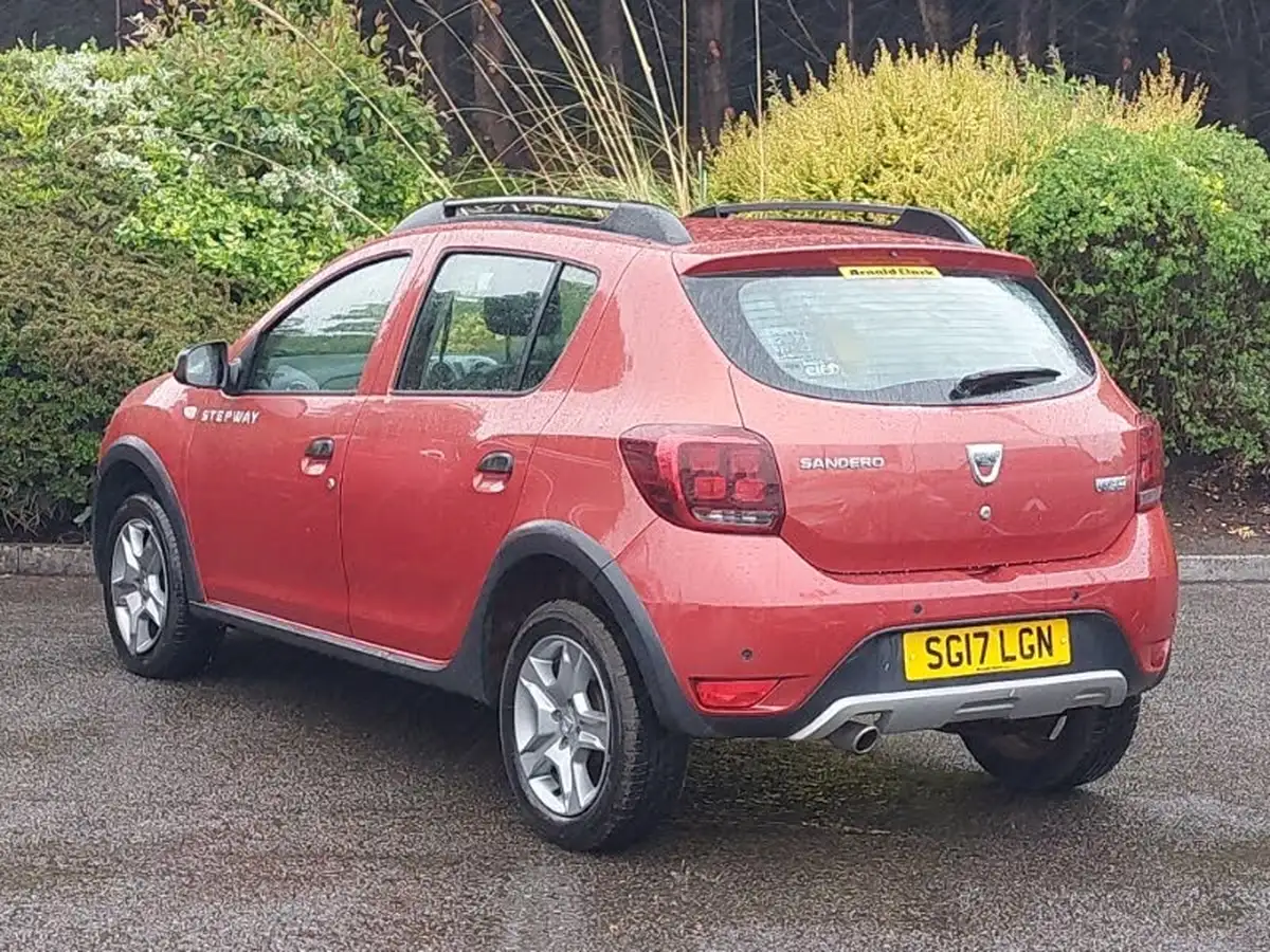 2017-dacia-sandero-stepway-09-tce-laureate-big-1