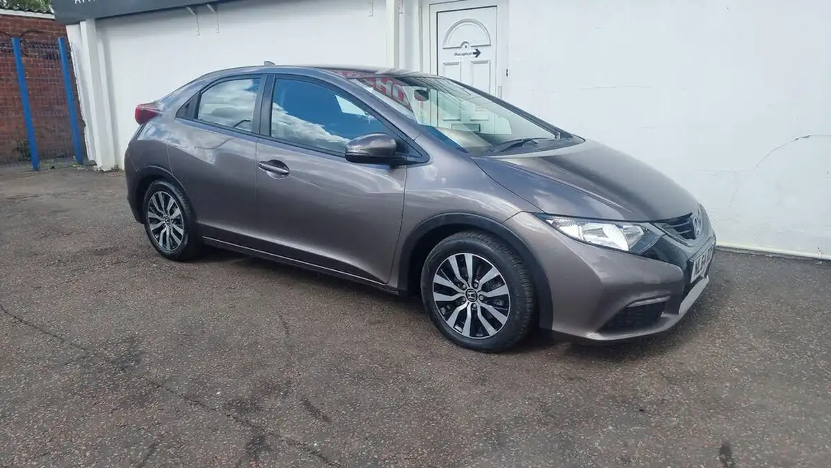 2014-honda-civic-16td-s-hatchback-big-0