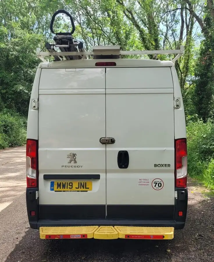 2019-peugeot-boxer-20-bluehdi-professional-435-l3h2-130-big-5