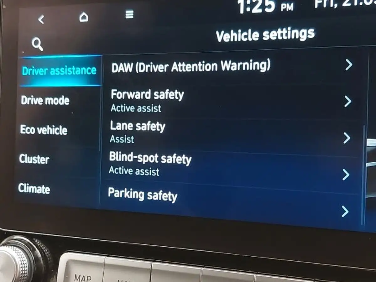 2021-hyundai-kona-e-premium-204ps-64kwh-7kw-obc-big-18