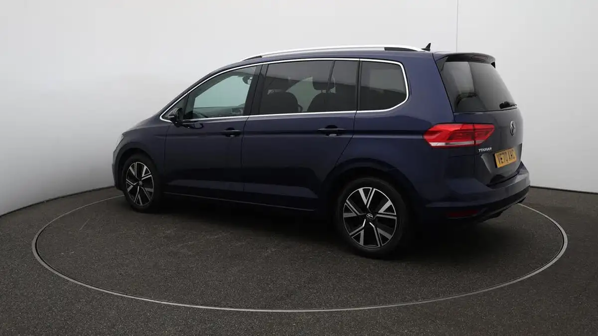 2020-volkswagen-touran-15-tsi-sel-dsg-big-29