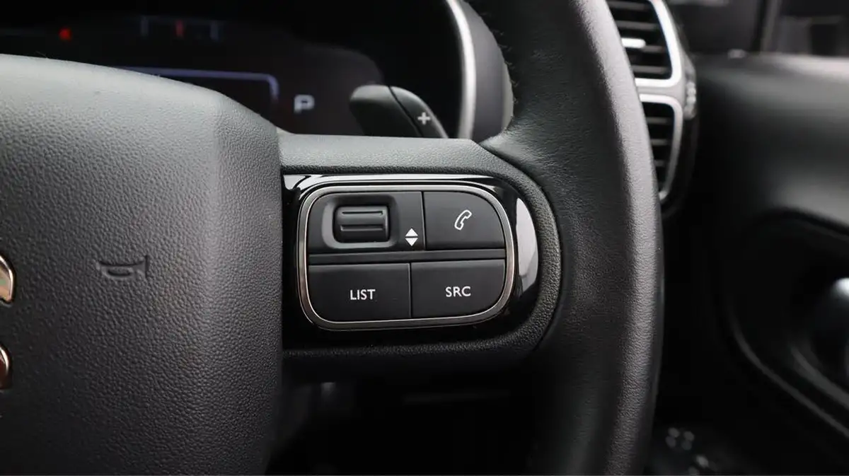 2019-citroen-c5-aircross-16-puretech-flair-plus-big-26