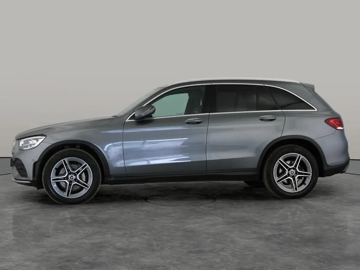 2022-mercedes-benz-glc-class-20d-glc220d-amg-line-195ps-station-wagon-5d-1950cc-4matic-plus-big-5