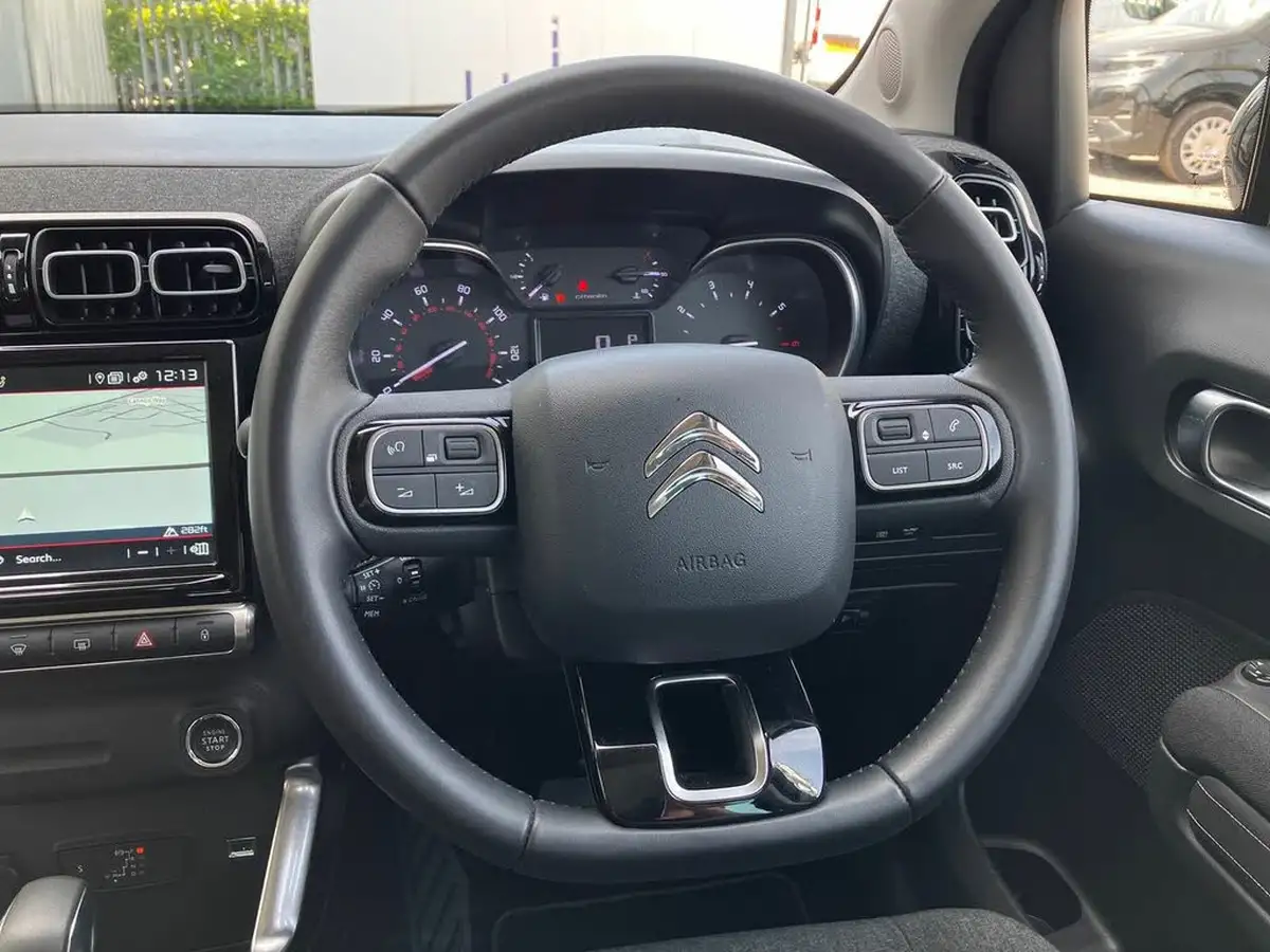 2022-citroen-c3-aircross-12-puretech-shine-plus-130ps-eat6-big-21