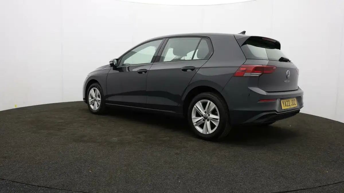 2022-volkswagen-golf-20tdi-life-hatchback-big-66