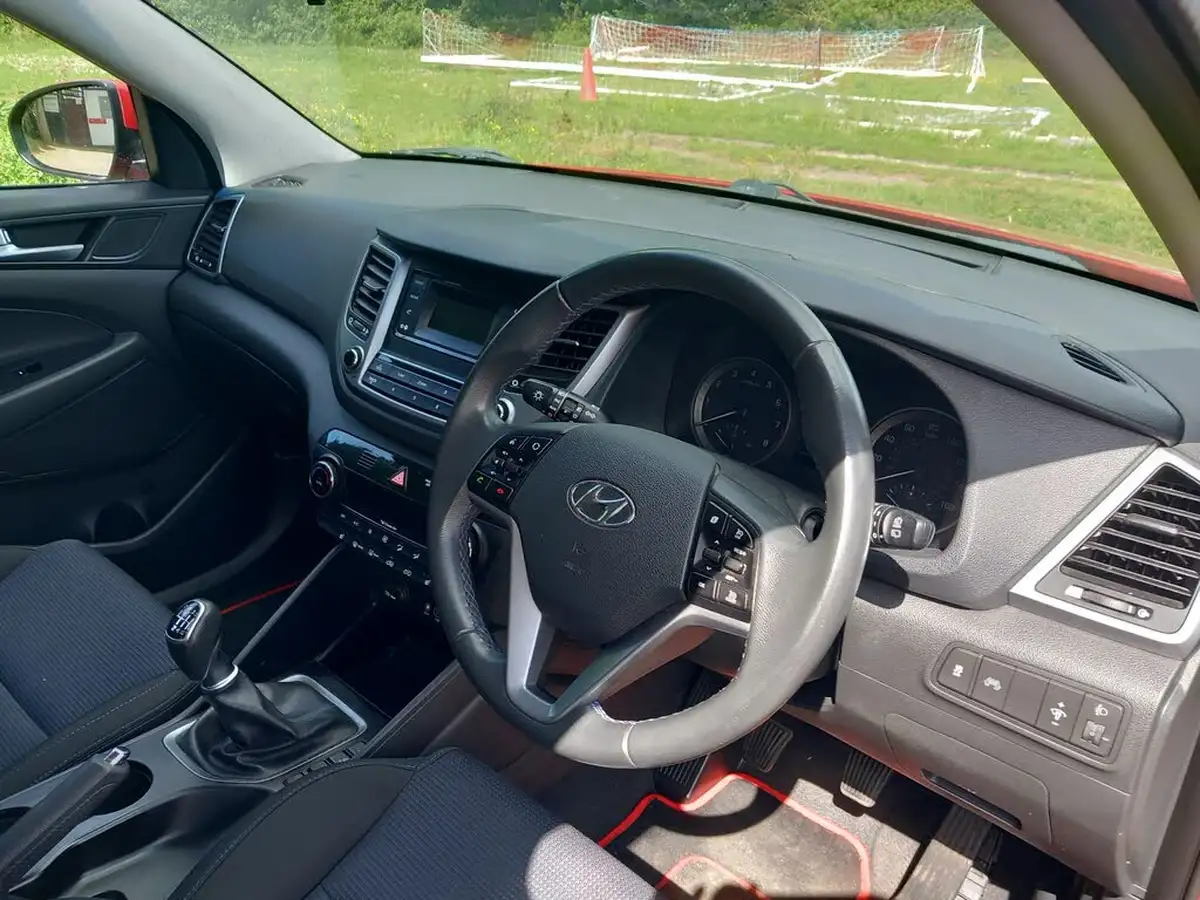 2016-hyundai-tucson-16-gdi-blue-drive-se-big-14