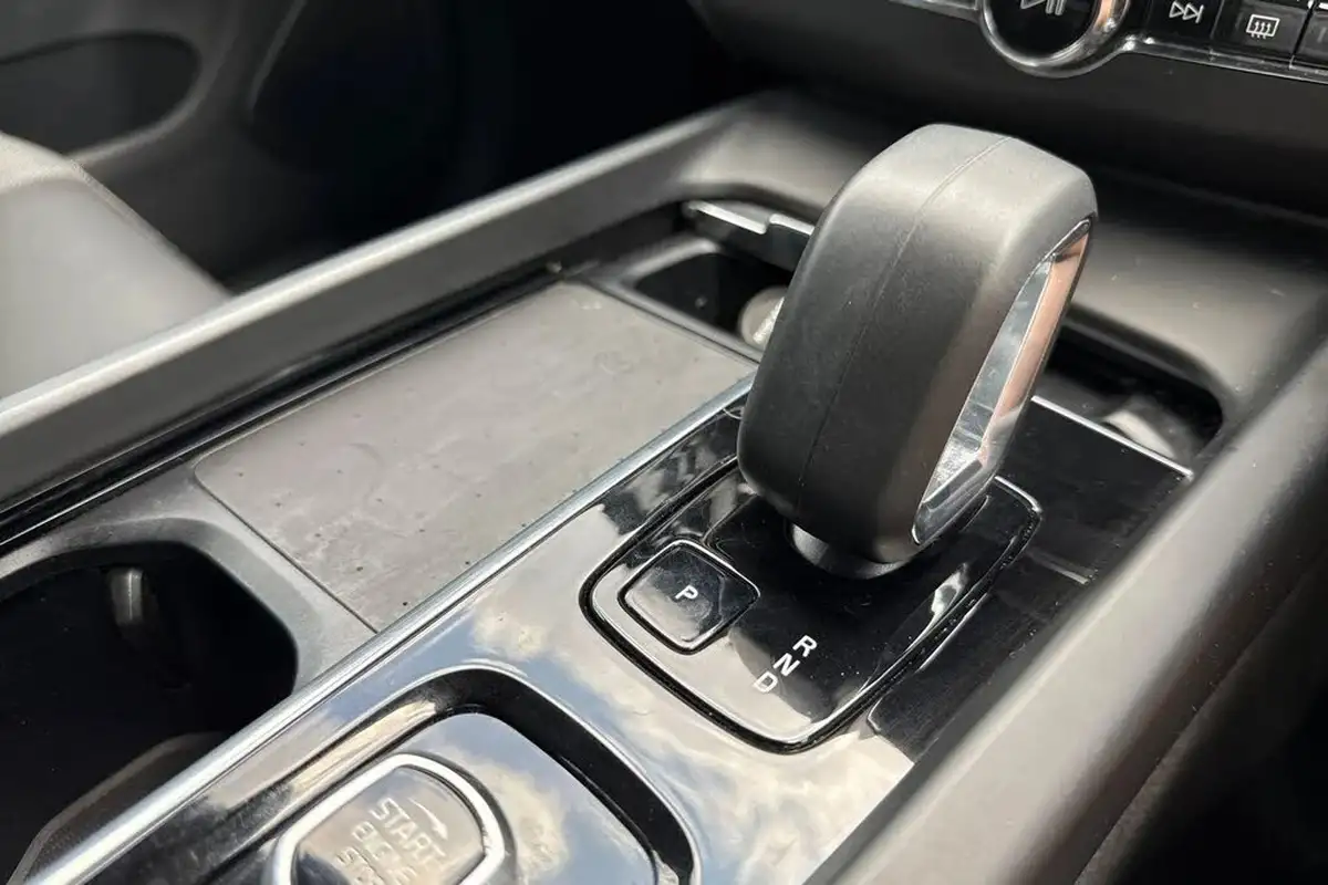 2021-volvo-xc60-20td-b4-r-design-awd-big-19