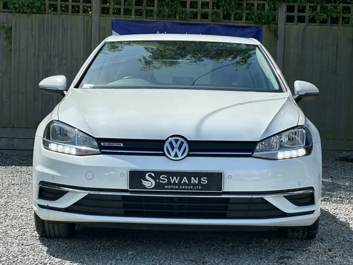 2019-volkswagen-golf-15-tsi-se-nav-130ps-ss-hatchback-5d-big-8