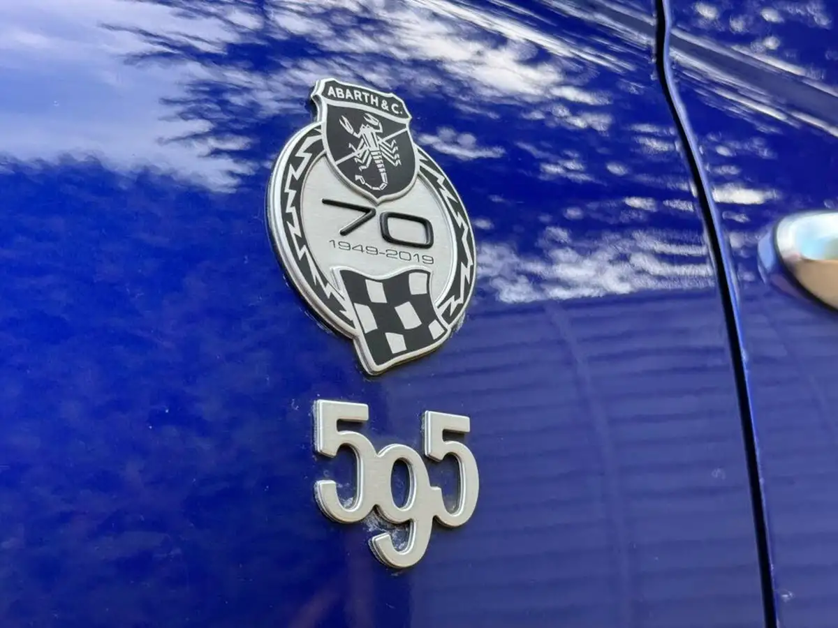 2019-abarth-595-14-tjet-turismo-big-11