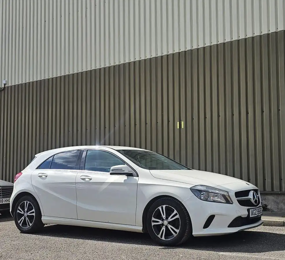 2016-mercedes-benz-a-class-15d-a180d-se-ss-big-10