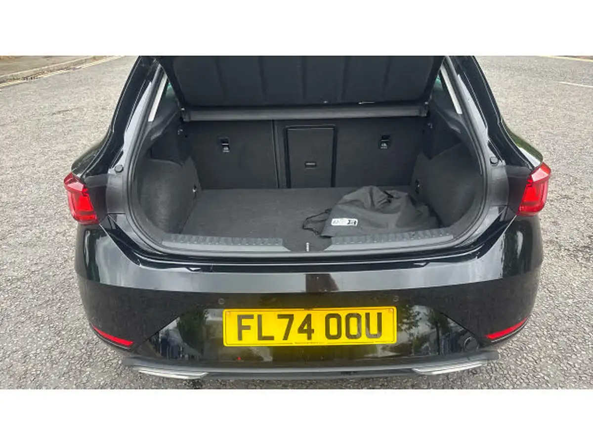 2024-seat-leon-14-e-hybrid-fr-hatchback-big-19