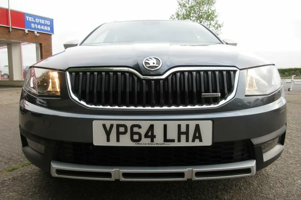 2014-skoda-octavia-20tdi-scout-184ps-dsg-big-10