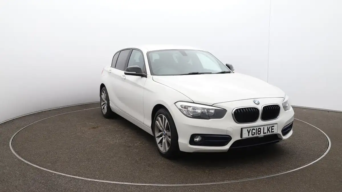 2018-bmw-1-series-15-118i-se-5d-big-40