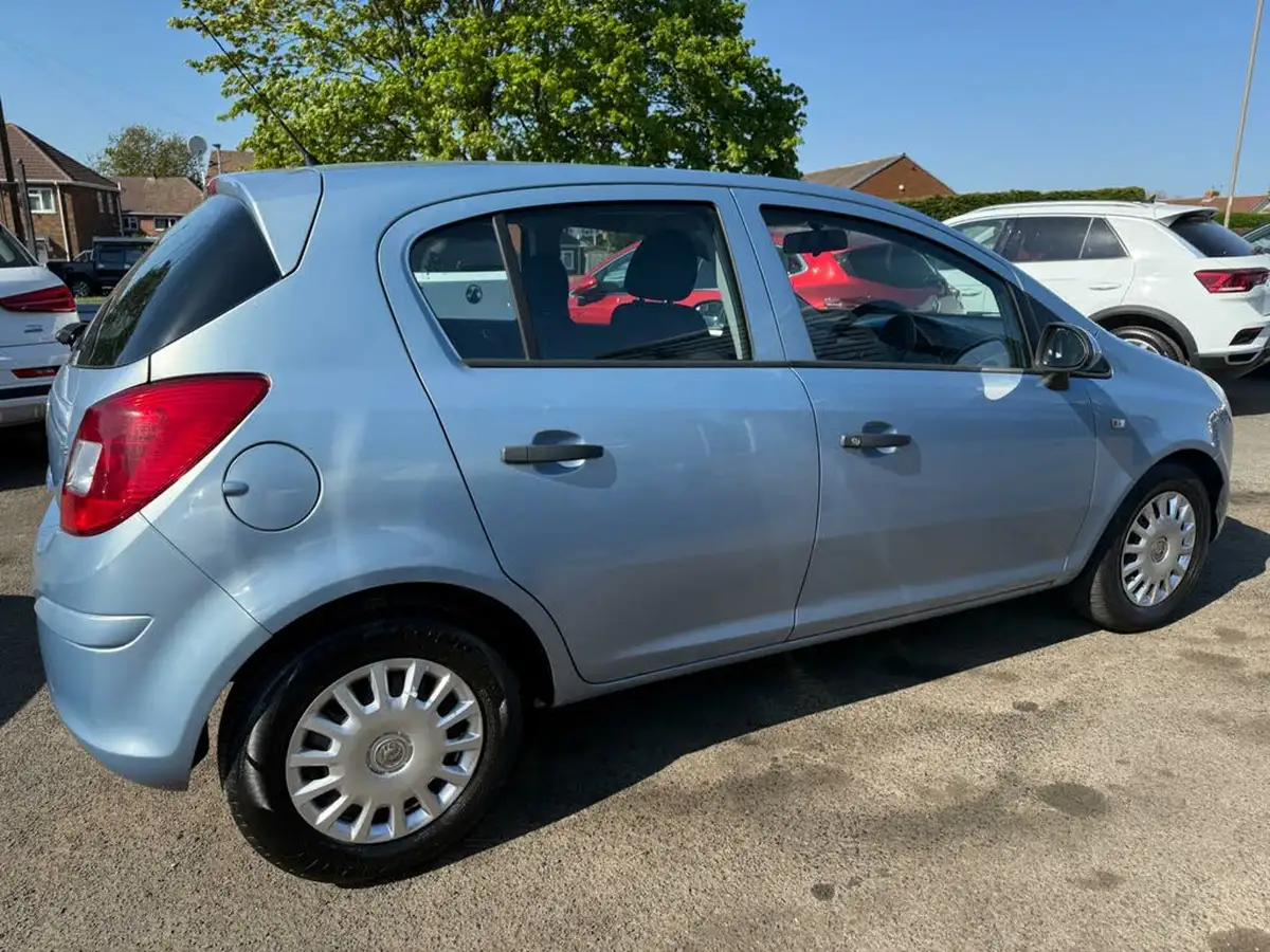2008-vauxhall-corsa-12-life-16v-5d-big-26