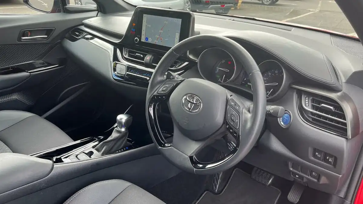 2022-toyota-c-hr-18-vvt-i-design-big-21