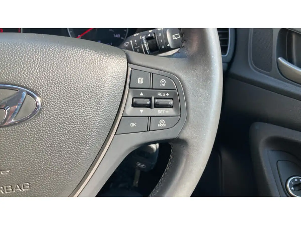 2018-hyundai-i20-12-se-mpi-isg-hatchback-5d-big-28