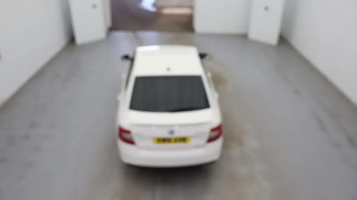 2016-skoda-octavia-20tdi-vrs-hatchback-big-6