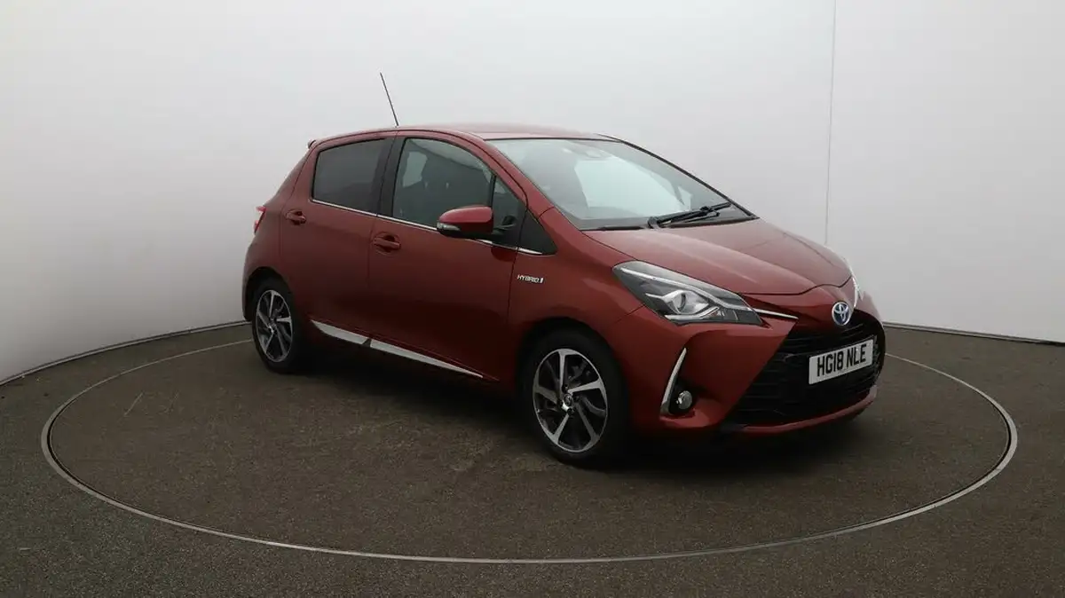 2018-toyota-yaris-15-vvt-i-excel-hybrid-big-44