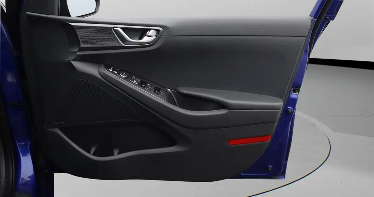 2022-hyundai-ioniq-e-premium-electric-big-15