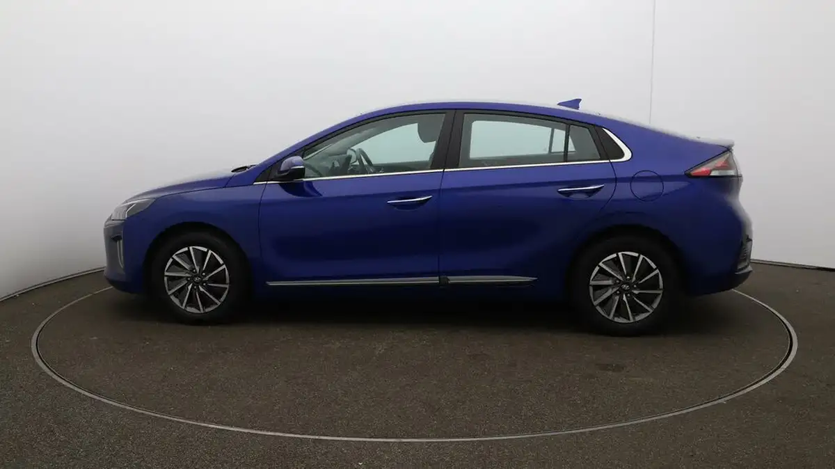 2022-hyundai-ioniq-e-premium-electric-big-63