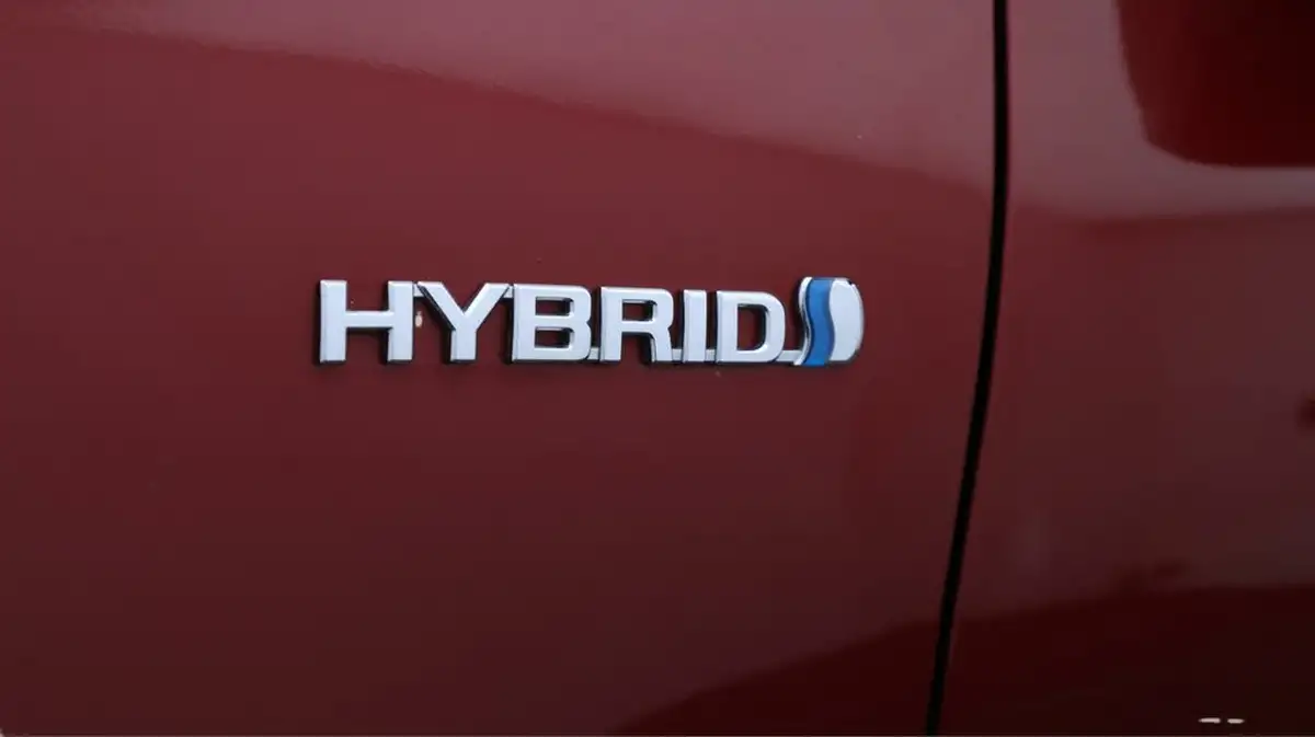 2018-toyota-yaris-15-vvt-i-excel-hybrid-big-20