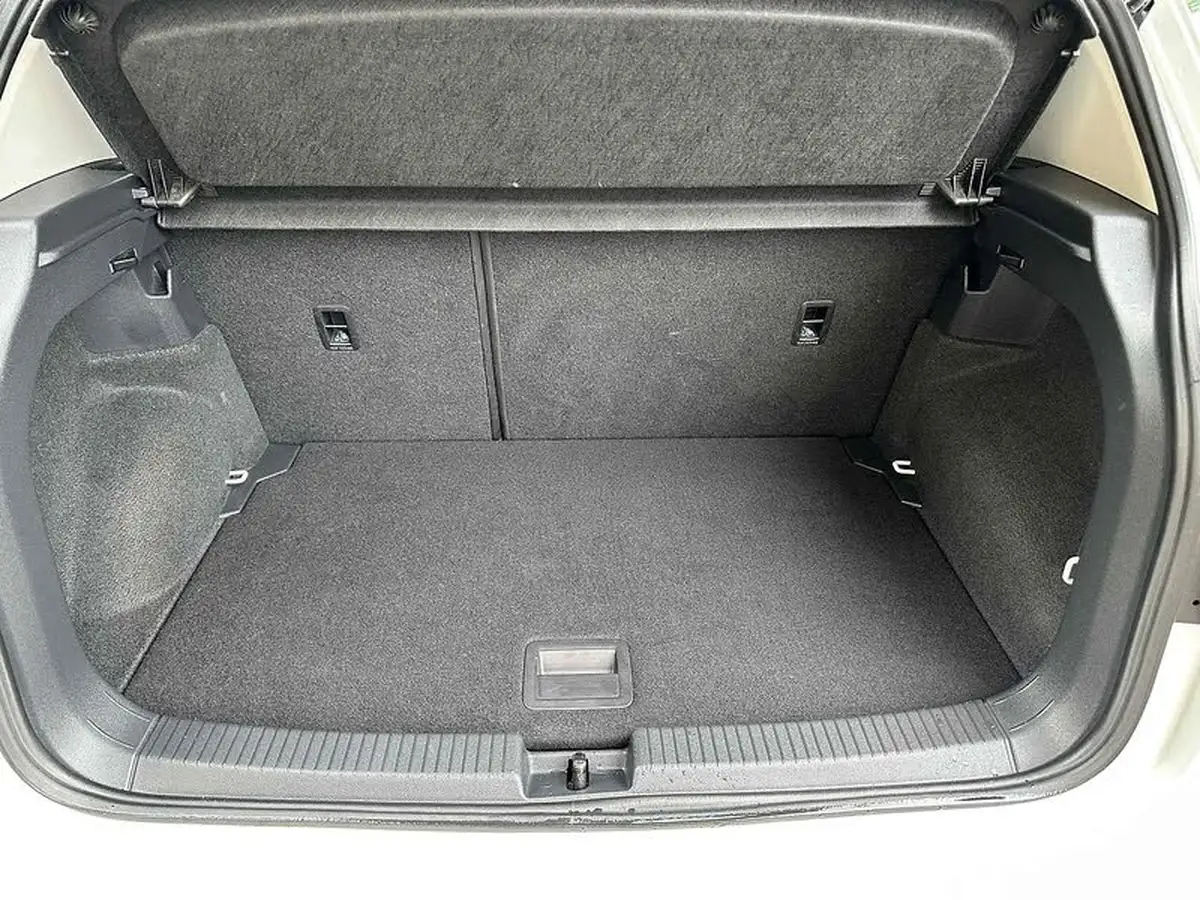 2022-volkswagen-t-cross-10-tsi-sel-big-17