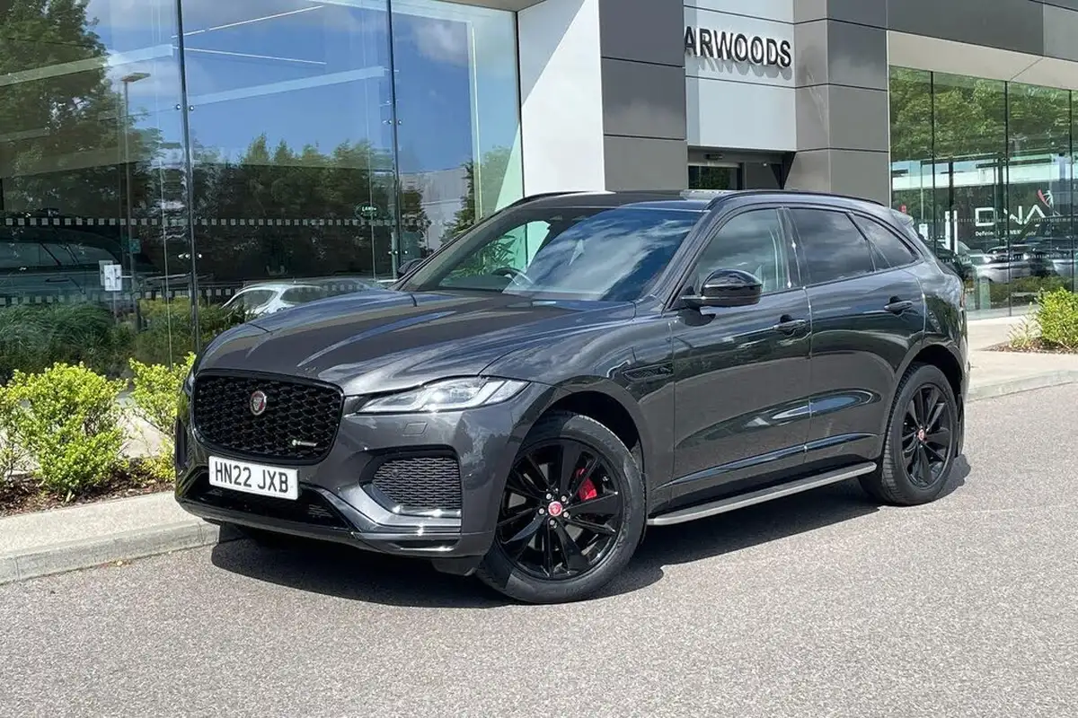 2022-jaguar-f-pace-20-p250-r-dynamic-black-big-13