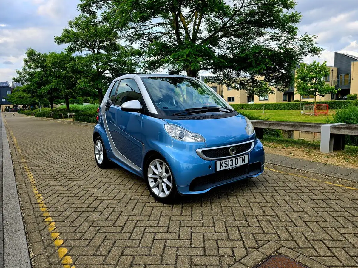 2013-smart-fortwo-10-passion-71bhp-cabriolet-big-2