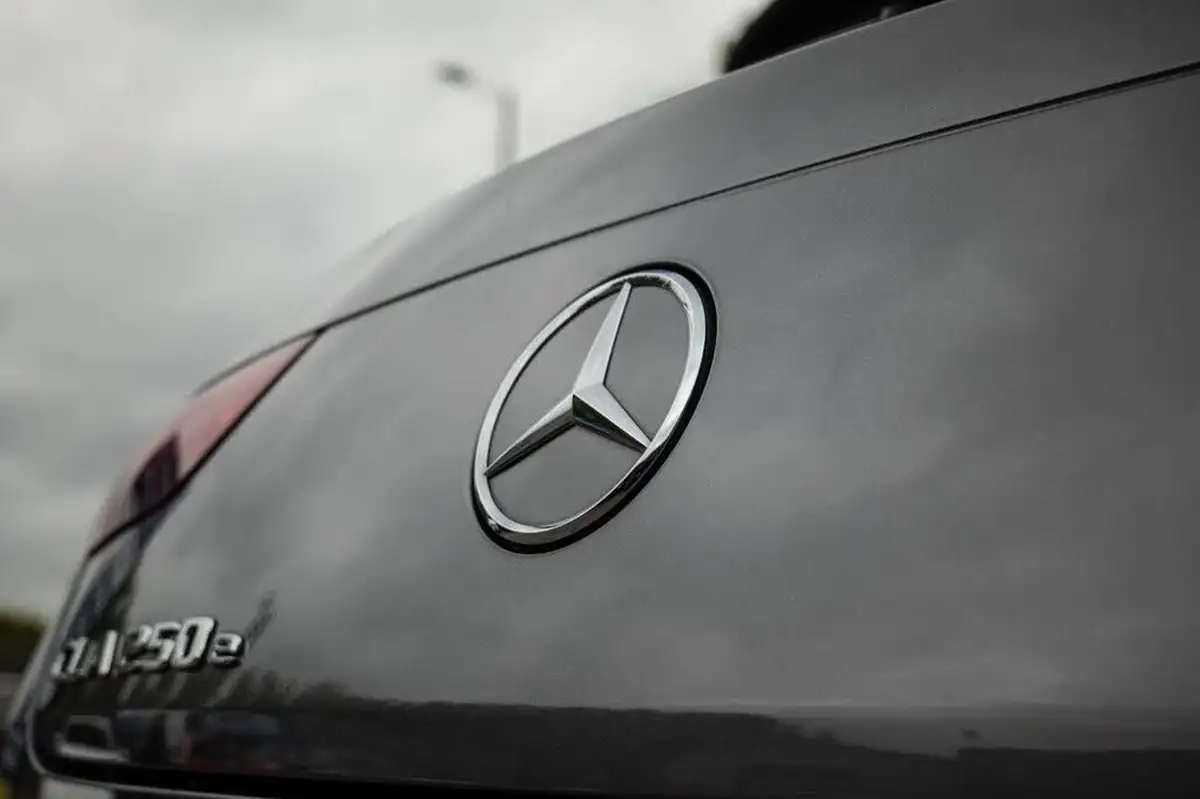 2022-mercedes-benz-cla-big-42