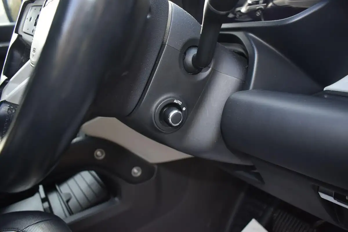 2021-land-rover-110-defender-30-d300-x-dynamic-se-big-58