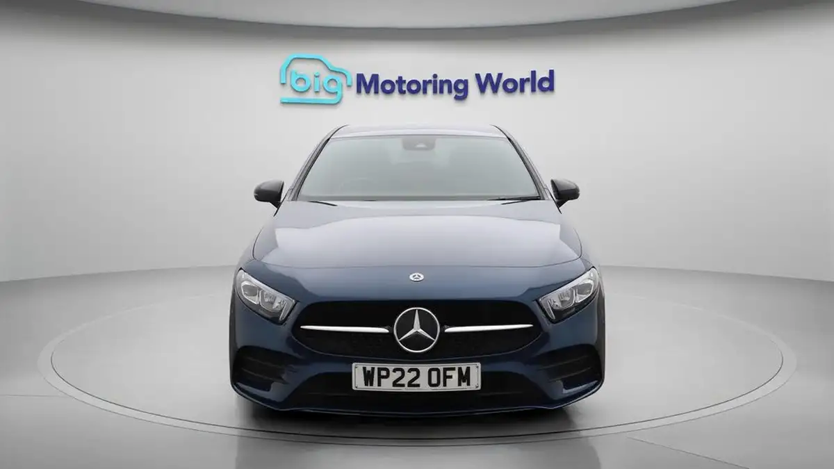 2022-mercedes-benz-a-class-13-a200-amg-line-edition-executive-hatchback-5d-big-2