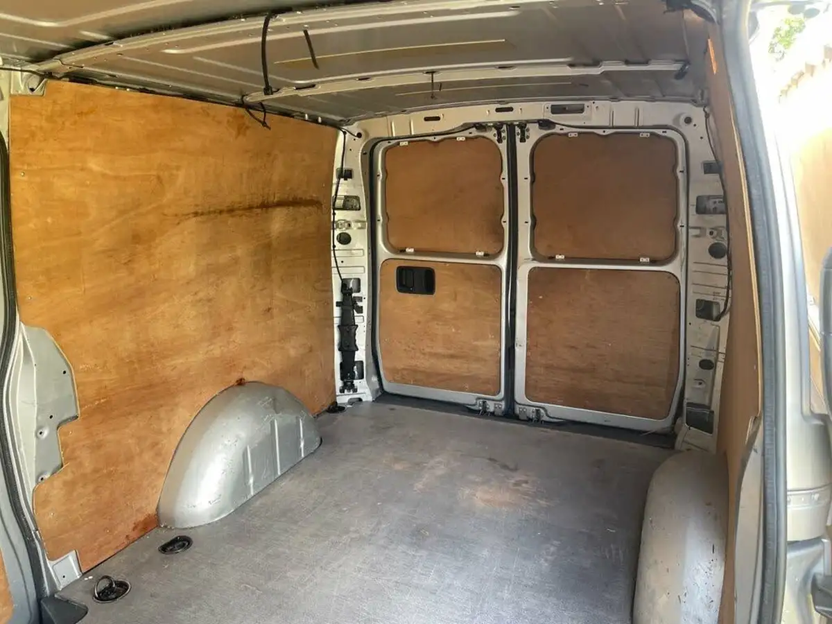 2019-mercedes-benz-vito-big-18