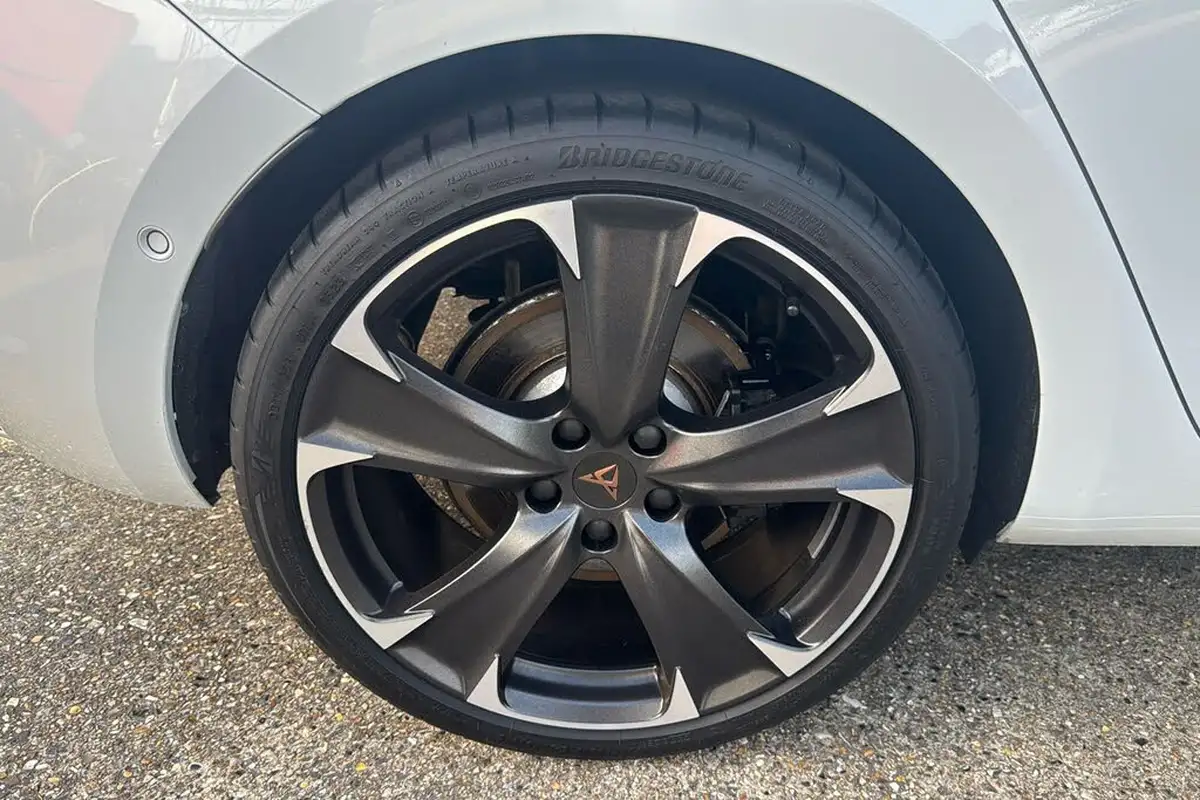 2023-cupra-leon-nf-14-e-hybrid-vz2-hatchback-big-32